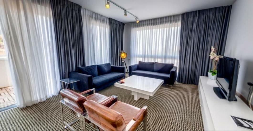 Beach Luxury Apartments And Suites Tel Aviv Exterior photo